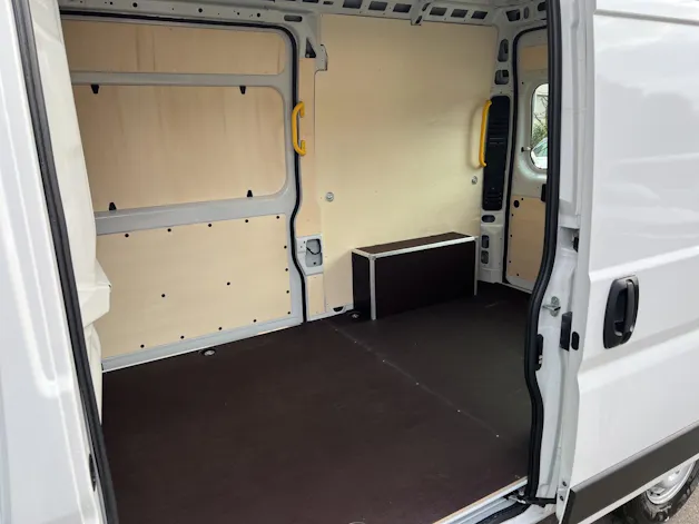 Opel Movano Kaw. 3.5 t  L2 H2 2.2 TD 140