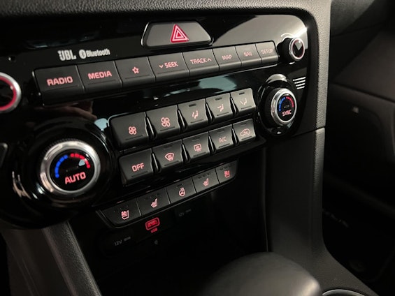 Vehicle image 15 Vehicle image 15