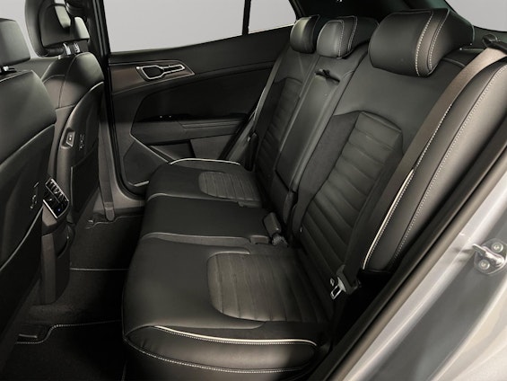 Vehicle image 10 Vehicle image 10