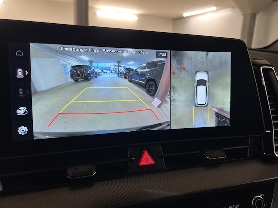 Vehicle image 9 Vehicle image 9