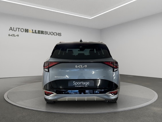 Vehicle image 4 Vehicle image 4