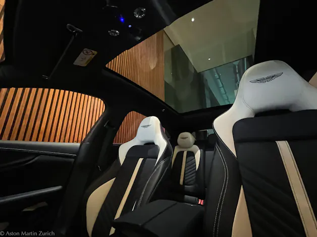 Aston Martin DBX 707 4.0 V8 Bi-Turbo