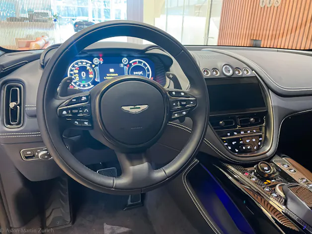 Aston Martin DBX 707 4.0 V8 Bi-Turbo