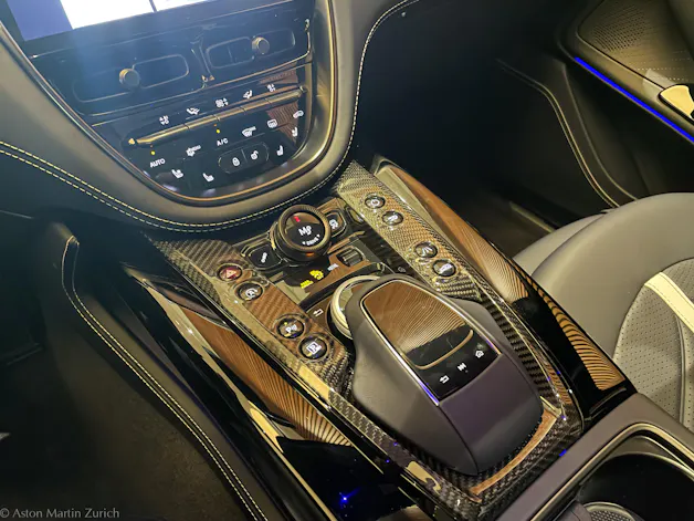 Aston Martin DBX 707 4.0 V8 Bi-Turbo