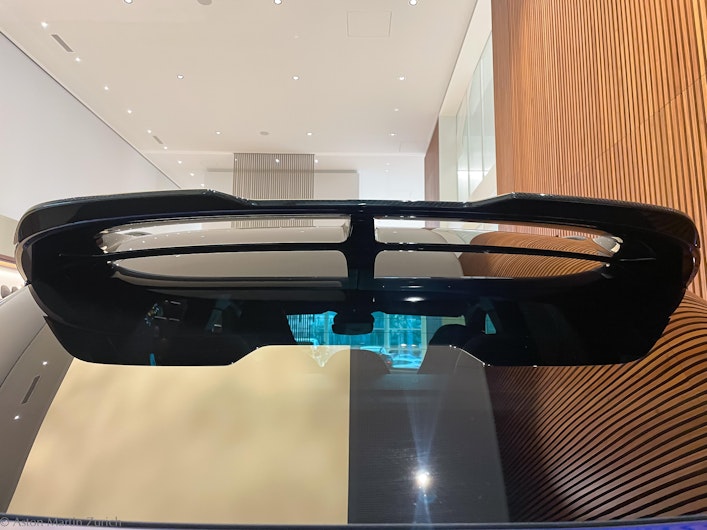 Vehicle image ASTON MARTIN DBX