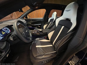 Vehicle image ASTON MARTIN DBX 707 4.0 V8 Bi-Turbo