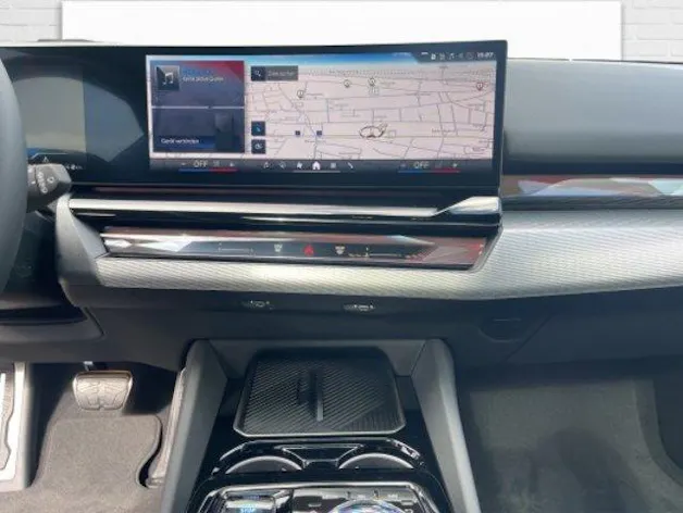 BMW i5 M60 xDrive Touring