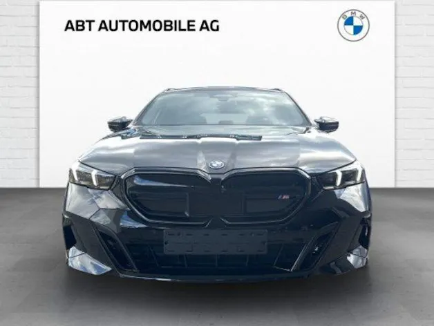 BMW i5 M60 xDrive Touring