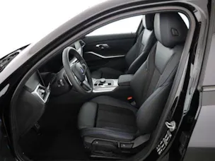 BMW 330d xDrive SAG
