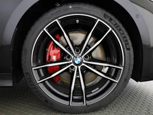 BMW 330d xDrive SAG