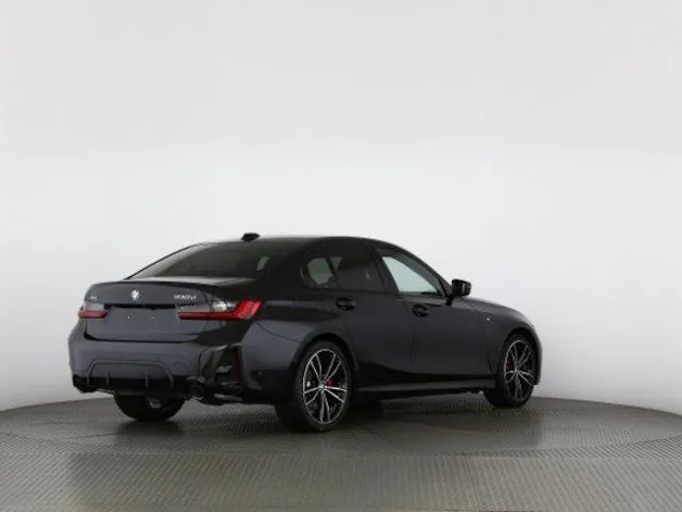BMW 330d xDrive SAG