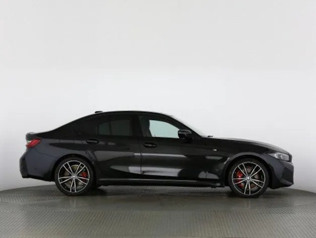 BMW 330d xDrive SAG