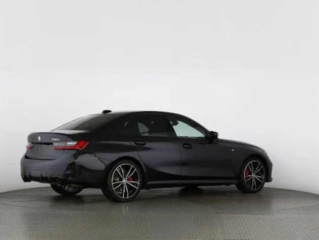 BMW 330d xDrive SAG