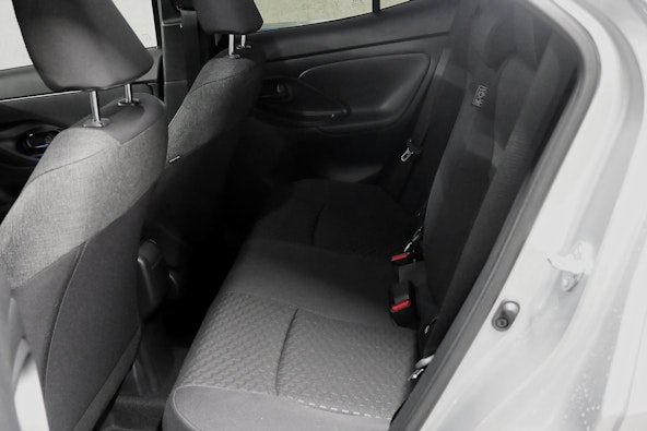 Vehicle image 7 Vehicle image 7