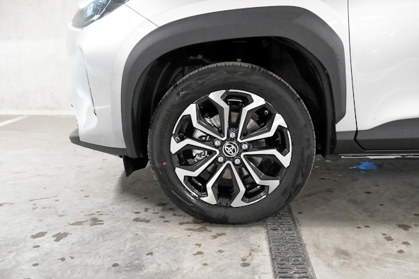 Vehicle image 13 Vehicle image 13