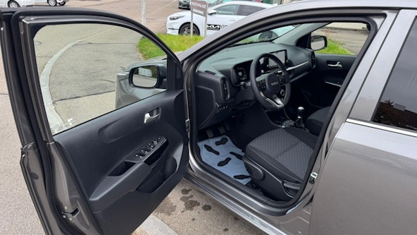 Vehicle image 12 Vehicle image 12