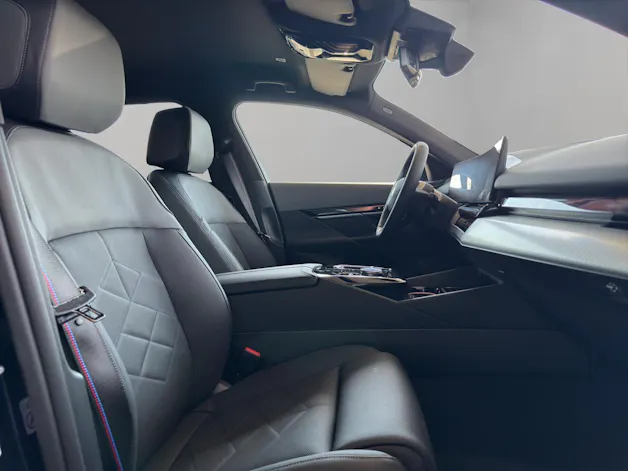 BMW i5 M60 xDrive