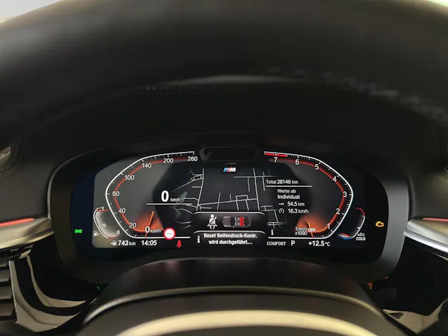 BMW 530i xDrive Touring Pure M Sport