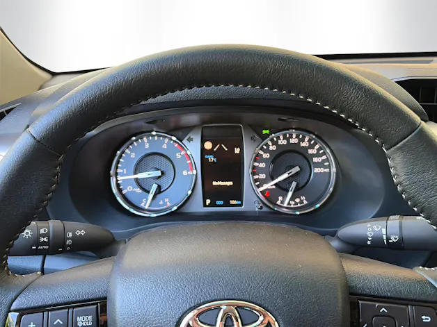 Toyota Hilux Double Cab.Alubrücke 2.8 D-4D 204 Style MHEV