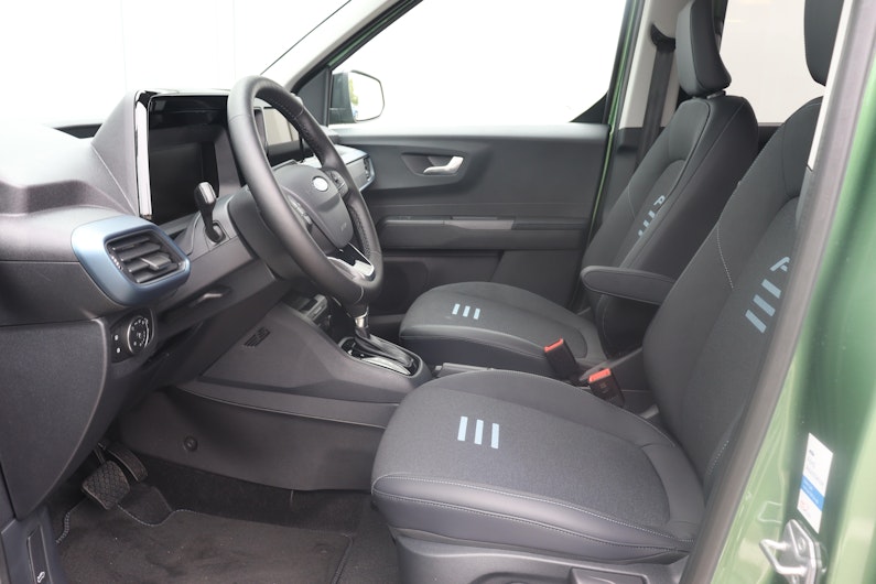 Vehicle image FORD TOURNEO COURIER