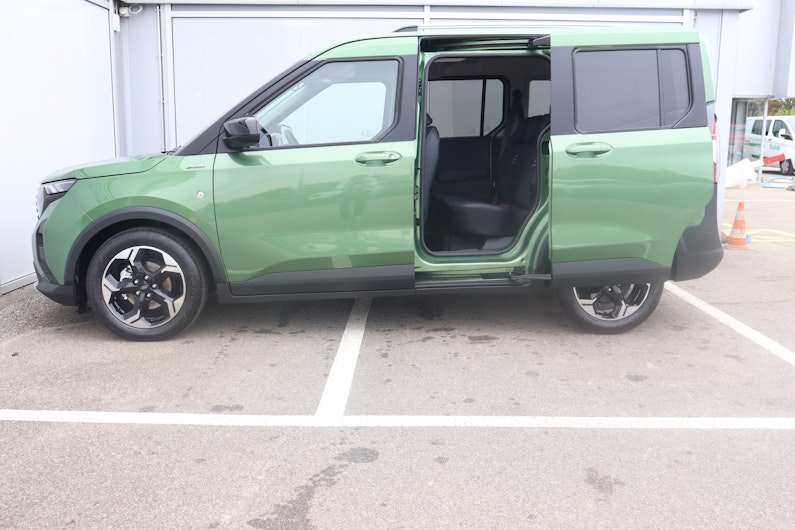 Vehicle image FORD TOURNEO COURIER