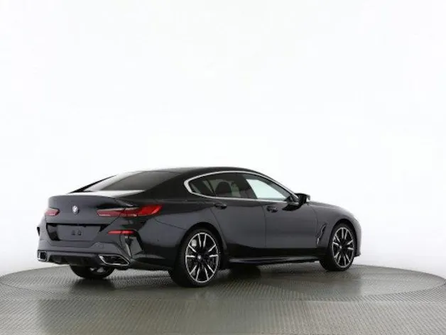 BMW M850i xDrive Coupé