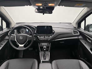 Vehicle image SUZUKI S-Cross 1.5 Compact Top Hybrid 4x4