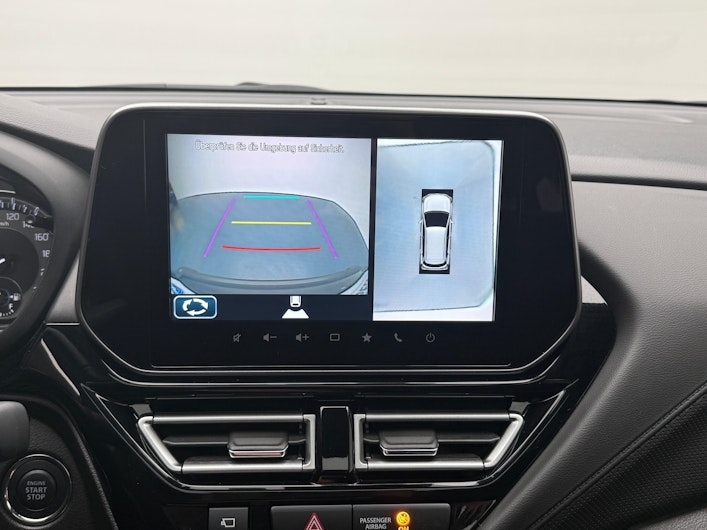 Vehicle image SUZUKI S-CROSS