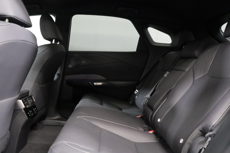 Vehicle image LEXUS RX