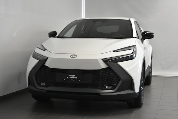 First vehicle image