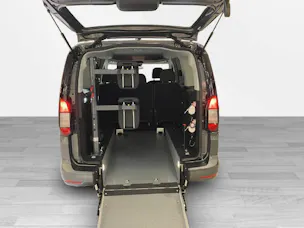 Ford Tourneo Grand Connect 1.5 Titanium Rollstuhlumbau