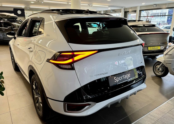 Vehicle image 14 Vehicle image 14