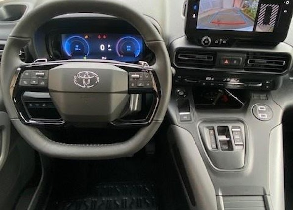 Vehicle image 5 Vehicle image 5