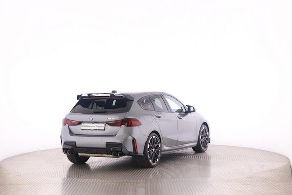 BMW M135i xDrive 1