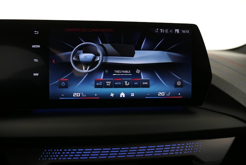 Vehicle image BMW 1 SERIES