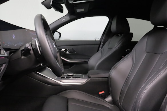 BMW 330d xDrive SAG 2