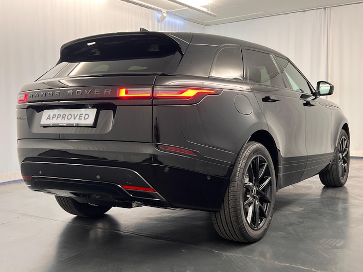 Vehicle image LAND ROVER RANGE ROVER VELAR