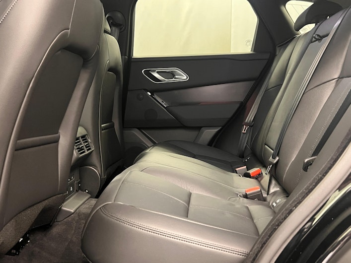 Vehicle image LAND ROVER RANGE ROVER VELAR