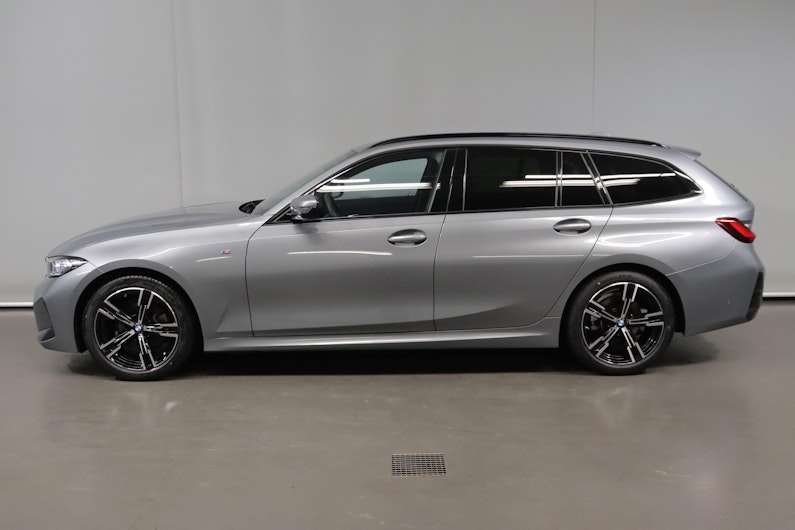 Vehicle image BMW 3 SERIES