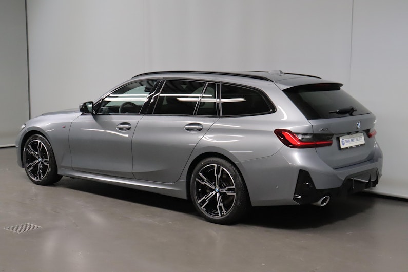 Vehicle image BMW 3 SERIES