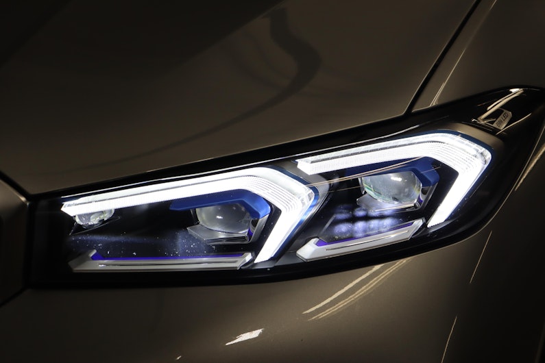 Vehicle image BMW 3 SERIES