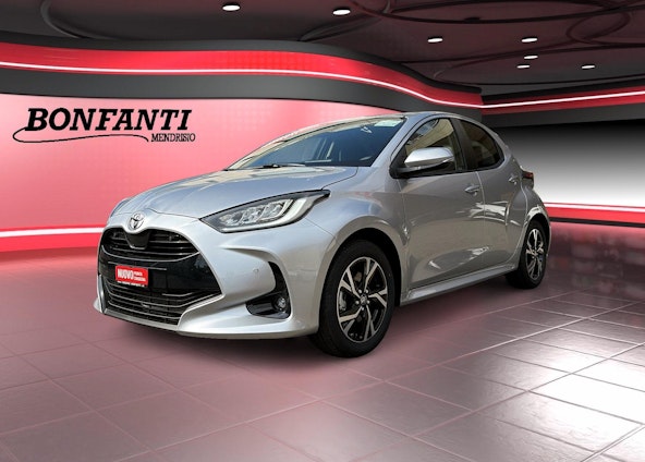 First vehicle image First vehicle image