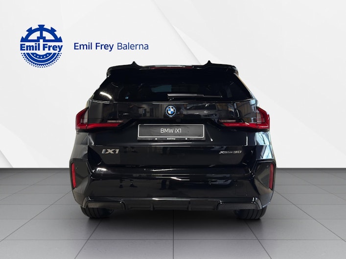 Vehicle image BMW iX1