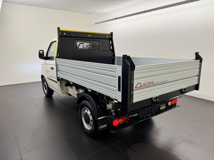 Vehicle image PIAGGIO PORTER