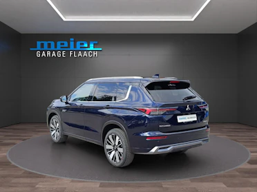 MITSUBISHI OUTLANDER 3
