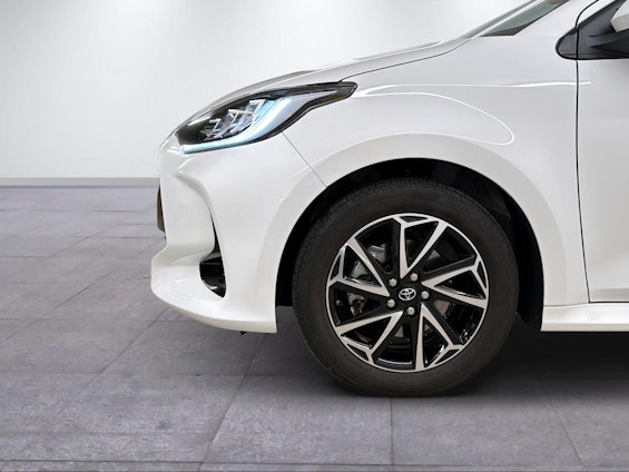 Vehicle image 2 Vehicle image 2