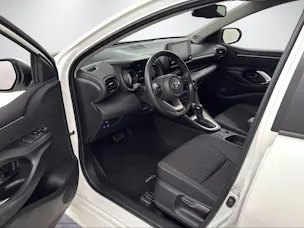 Toyota Yaris 1.5 VVT-i HSD Trend
