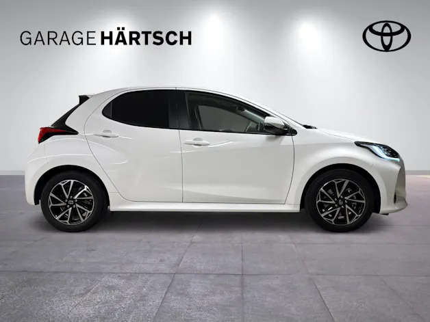 Toyota Yaris 1.5 VVT-i HSD Trend