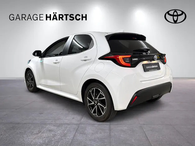 Toyota Yaris 1.5 VVT-i HSD Trend