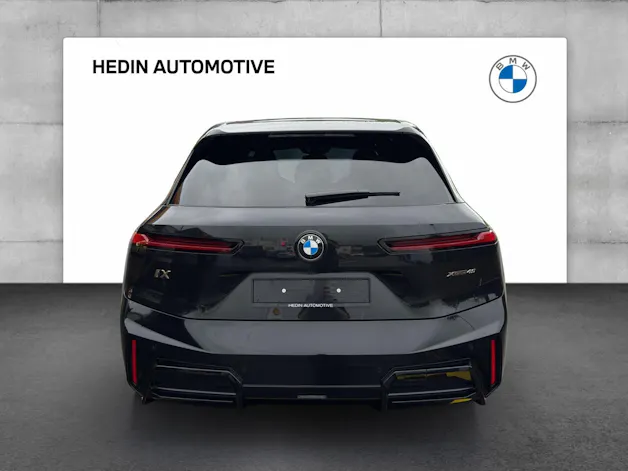 BMW iX xDrive45